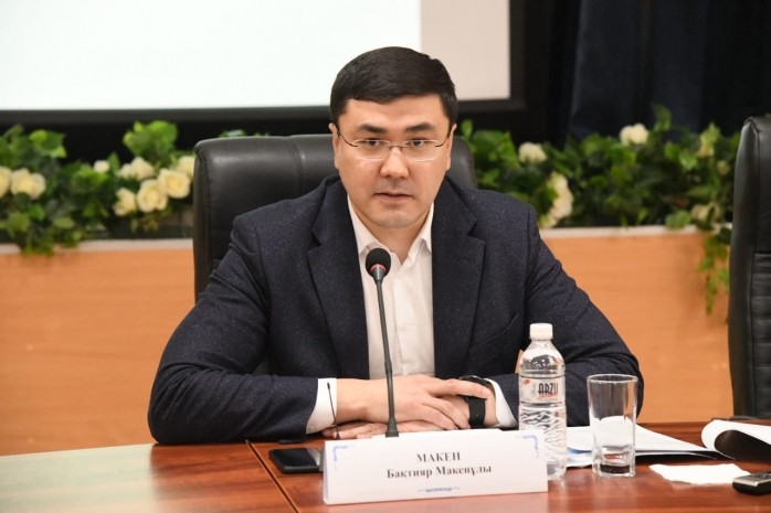 Аким Нур-Султана отклонил заявление заместителя об отставке
