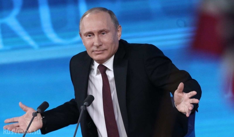 Песков рассказал, как Путин обходится без смартфона