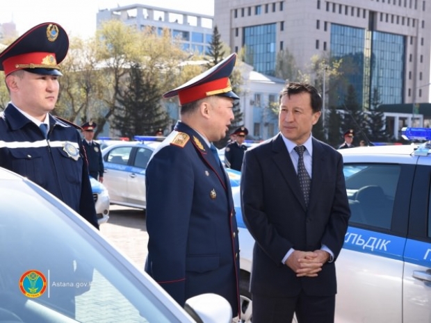 Полицейские Астаны выходят в рейд