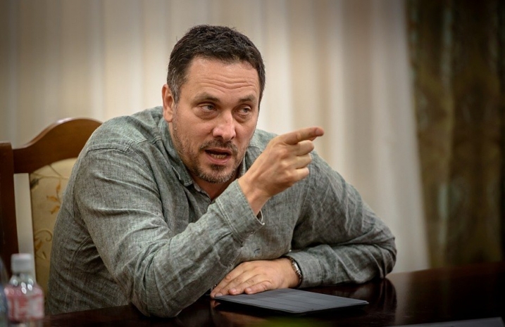 Казахский народ вправе использовать тот алфавит, который ему ближе – журналист Максим ШевченкоЭксклюзив