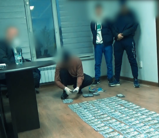 Во взятке подозревается замакима Жетысуского района Алматы
