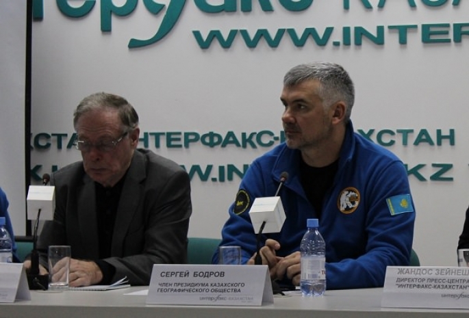 Казахстанских ирбисов будут отслеживать GPS-навигаторы