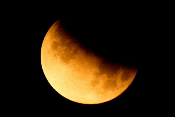 В ночь на 11 февраля жители Земли увидят полутеневое лунное затмение