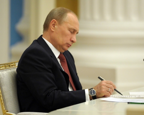 Путин подписал закон о ратификации договора о ЕАЭС