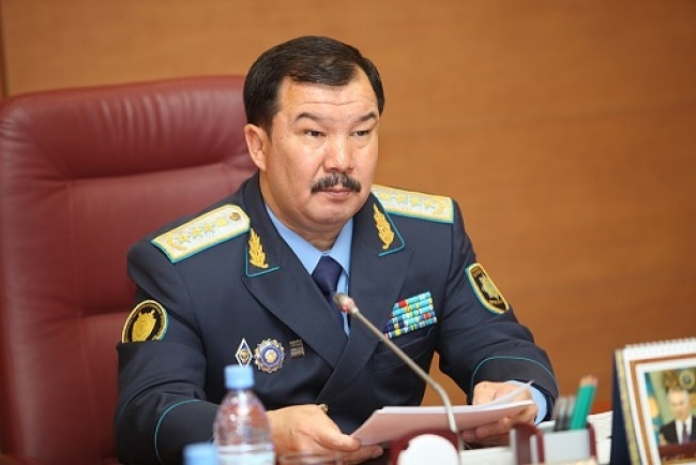 Генпрокурор потребовал у надзорных органов «качественных» кадров