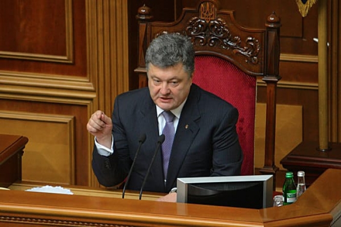 Порошенко объяснил отмену перемирия