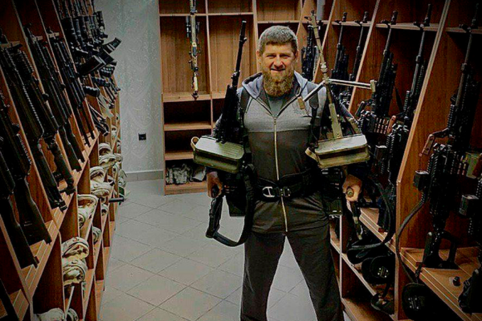 В Кремле прокомментировали фото Кадырова с пулеметами