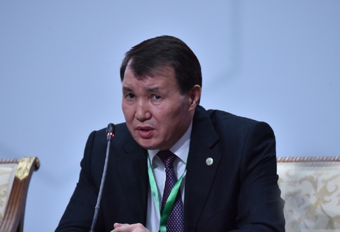 Алик Шпекбаев призвал жаловаться на сотрудников АДГСПК ему лично