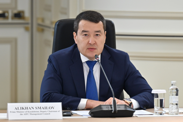 Премьер-министр Казахстана поздравил женщин с 8 Марта