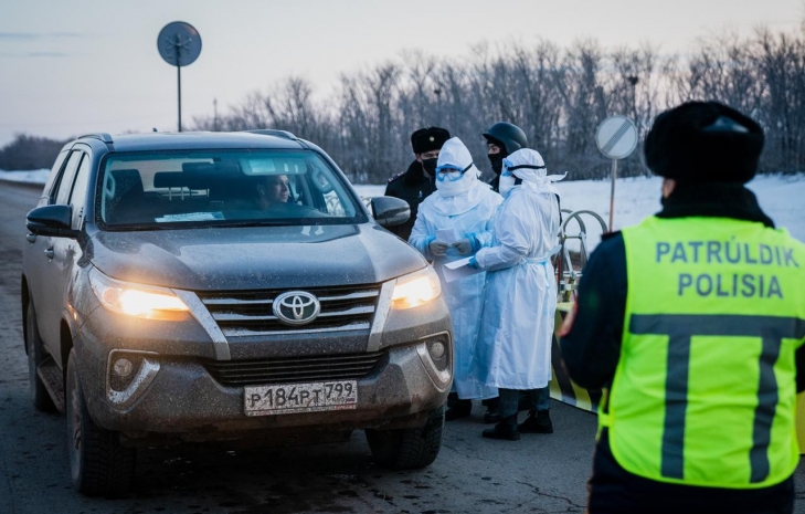 Пьяный мужчина пытался прорваться через блокпост в Нур-Султане
