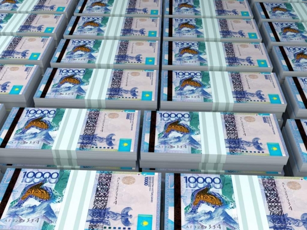 Объем розничных тенговых вкладов казахстанцев в августе уменьшился на 3%