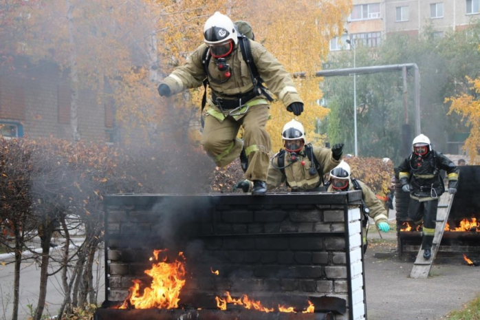 Инспекторам в сфере промбезопасности МЧС РК повысят зарплаты