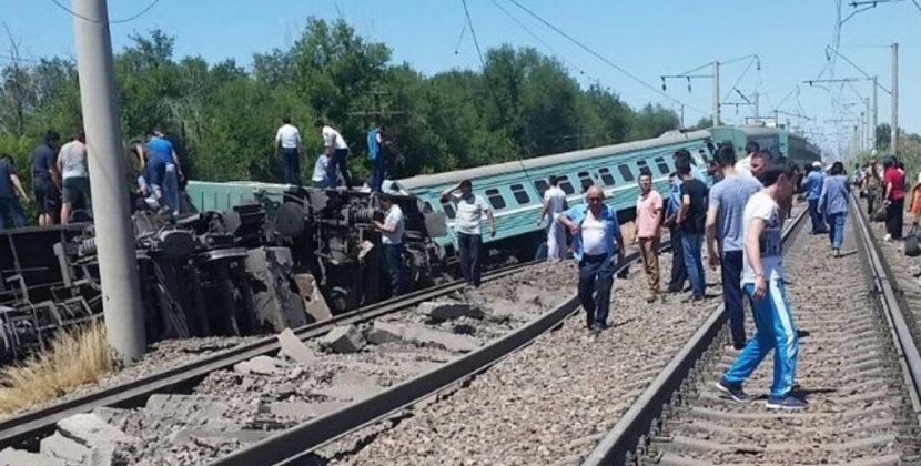 С какой скоростью двигался поезд, потерпевший крушение в Шу