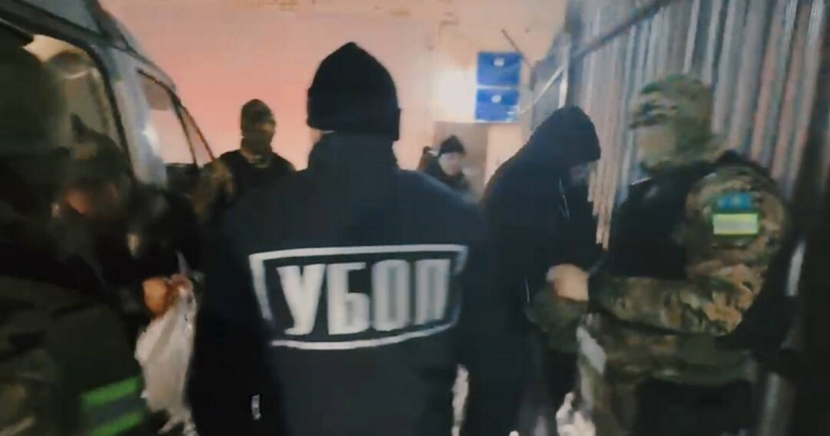 Задержаны члены ОПГ, вымогавшие деньги у шахтеров «Кармет» в Караганде