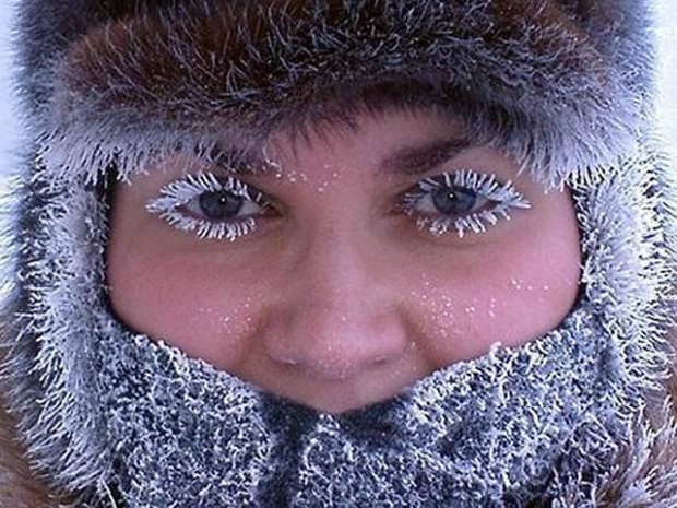 Ученые посоветовали заматывать нос шарфом в холода