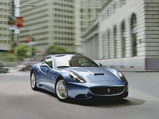 Названа дата премьеры новой Ferrari California
