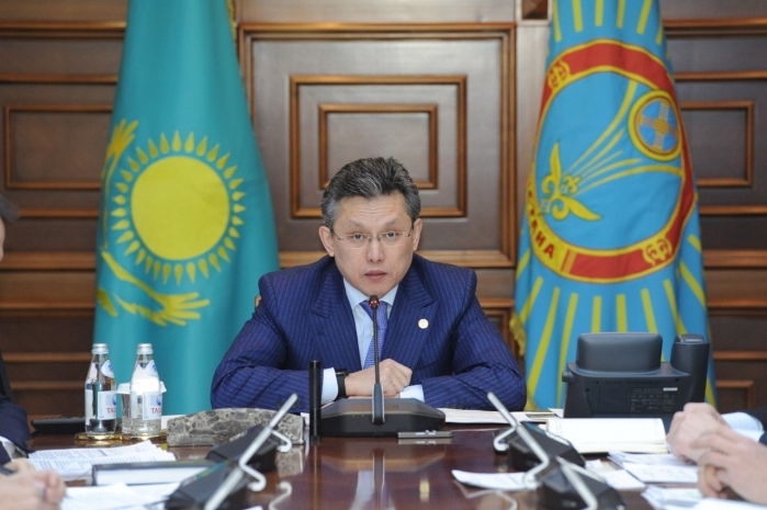 Какие товары выгодно возить в Европу и Америку, рассказал Бахыт Султанов