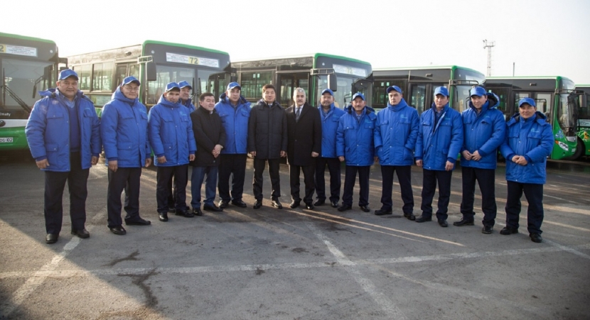 Первые электронные табло появились на линии BRT в Алматы