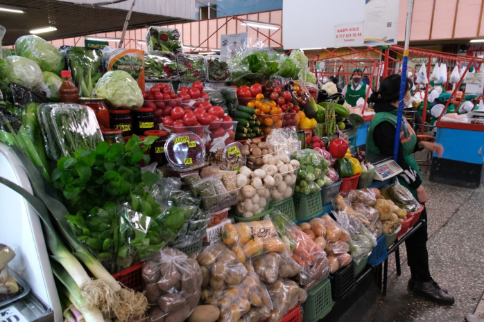 Цены на картофель, морковь, лук и капусту стабилизируют в Алматы