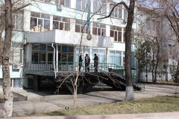 Более десятка различных нарушений допущено в ходе следствия по делу о поножовщине в КазНТУ