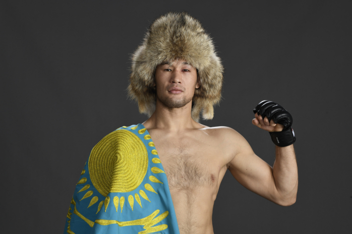 Токаев поздравил Рахмонова с победой в UFC