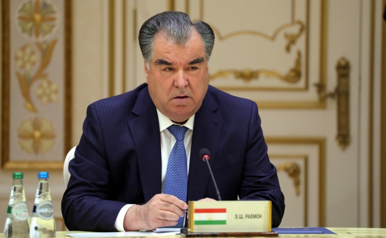 Эмомали Рахмона выдвинули на Нобелевскую премию мира