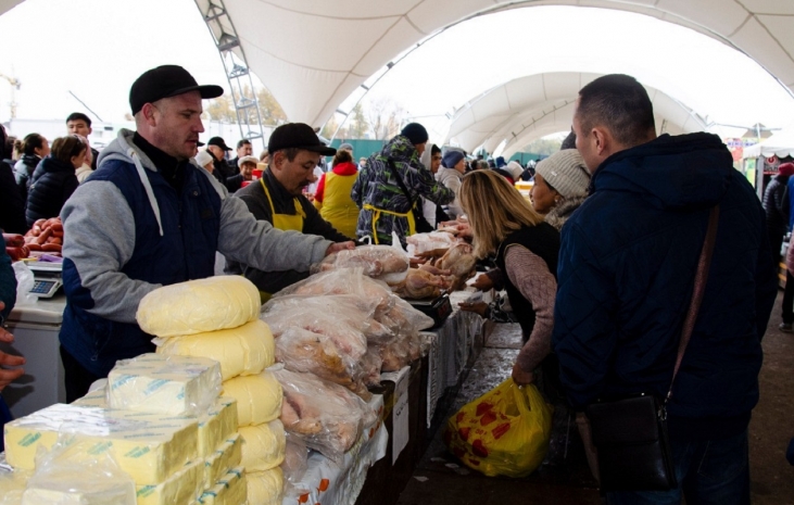 Почти 300 тонн продукции привезут фермеры на ярмарку в Нур-Султан