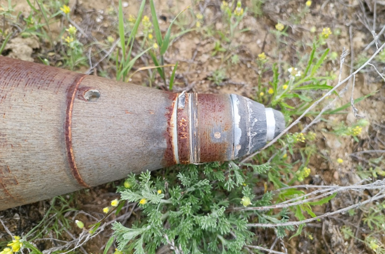 Боеприпас в степи обнаружил грибник из Актау
