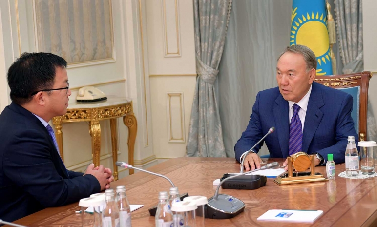 Нурсултан Назарбаев принял председателя правления АО «Национальный научный кардиохирургический центр»