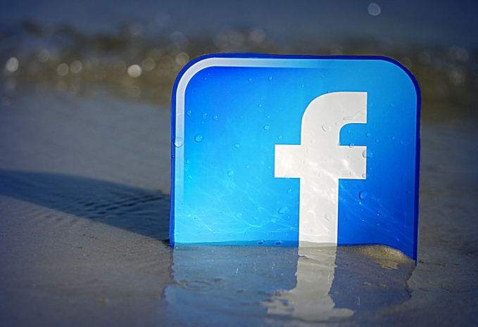 Facebook отменит исключения для политиков при публикации сообщений
