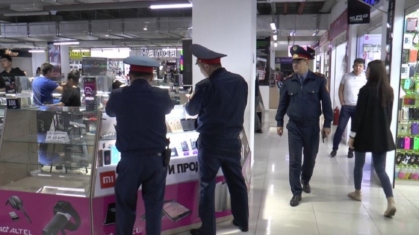 Украденный IPhone обнаружили на витрине магазина в Алматы