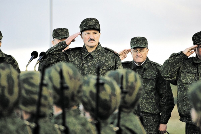 Лукашенко расширил полномочия силовиков