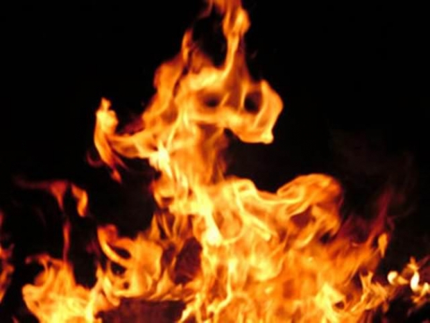 32-летняя женщина подожгла себя на Медеу