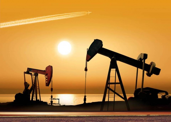 Нефть дешевеет из-за роста запасов сырья в США
