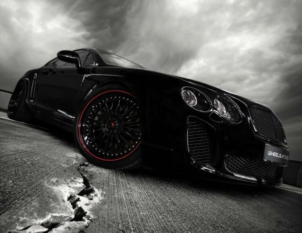 В Алматы насчитали 11 Maybach и 36 Bentley Continental GT