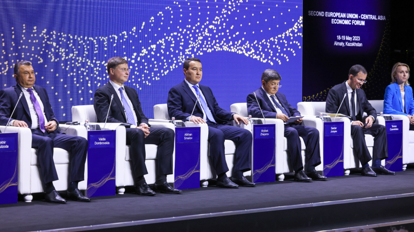 Казахстан планирует сократить срок прохождения транзита из Китая в Европу – Смаилов