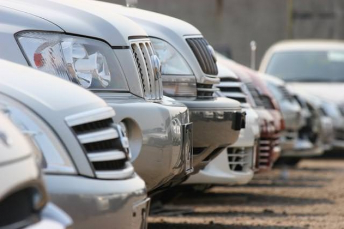 В среднем казахстанцы готовы потратить на авто $10 тысяч