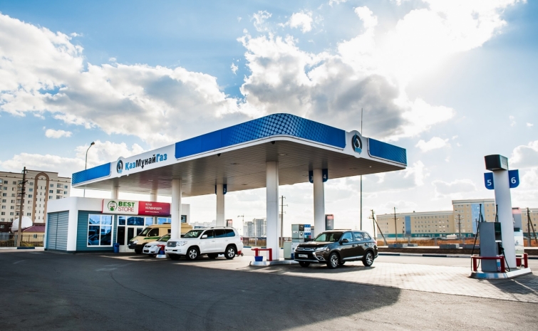 «КазМунайГаз» продал всю сеть АЗС