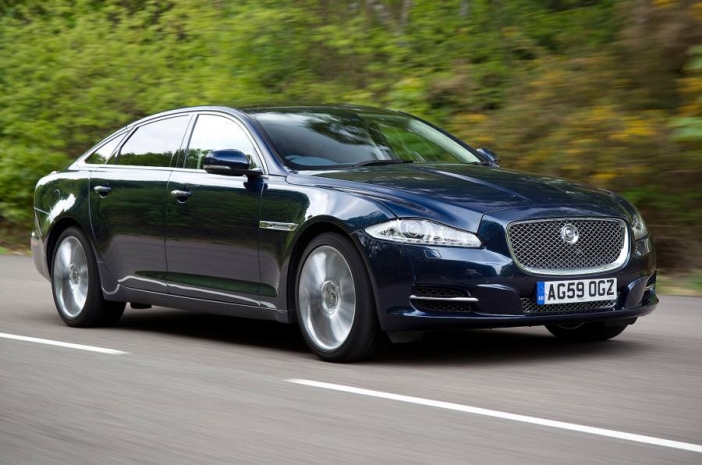 Владельцы Jaguar смогут управлять своими машинами с помощью часов