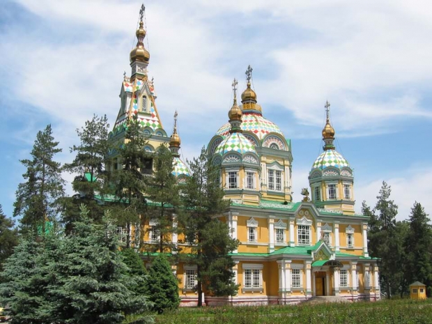 Когда и где в это воскресенье пройдут пасхальные богослужения в Алматы