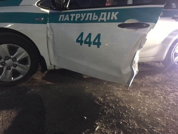 Уходившие от погони агрессивные водители сбили полицейских в Алматы