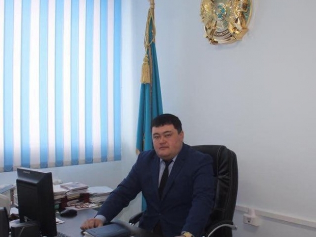 Избивший восьмиклассника аким уволен