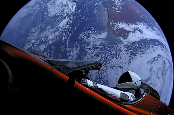 Tesla Roadster добралась до Марса