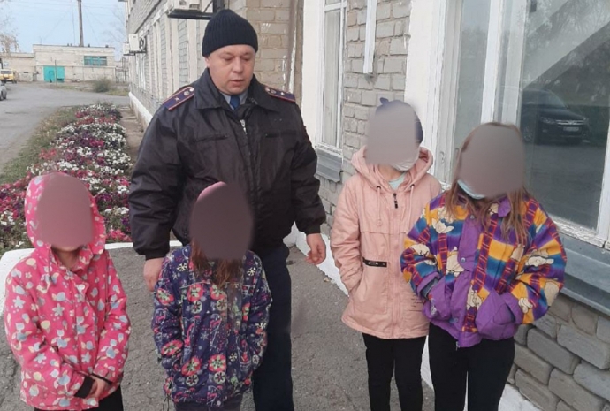 Четверых детей всю ночь искали в Костанайской области