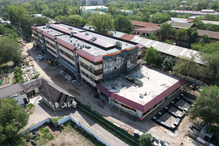 Застройщика через суд обязали закончить строительство корпуса детской больницы в Алматы