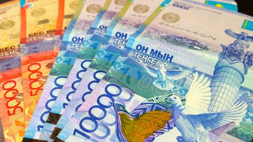 Почти 30 миллионов тенге выплатили в бюджет автовладельцы Шымкента