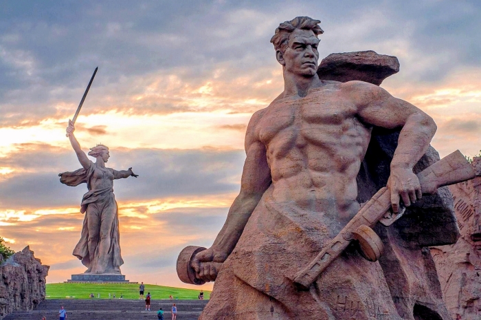 День воинской славы и день молодежи Азербайджана