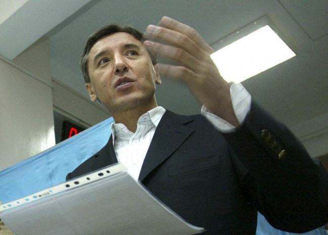 Оппозиционер Булат Абилов поменяет политику на творчество
