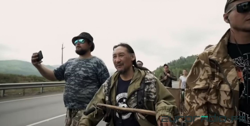 Шедшего изгонять Путина якутского шамана поместили в психбольницу