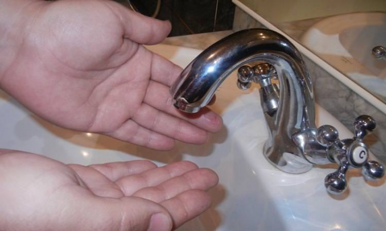 В Алматы остались без воды школа и детский сад